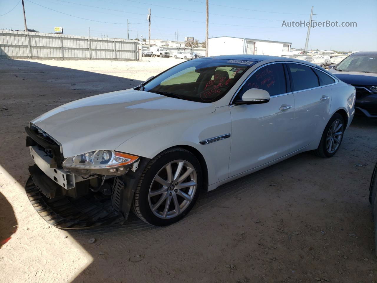 2012 Jaguar Xj  White vin: SAJWA1CB1CLV38494