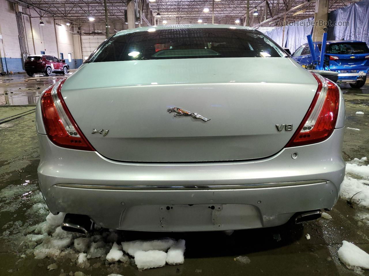 2012 Jaguar Xj  Серебряный vin: SAJWA1CB1CLV38656