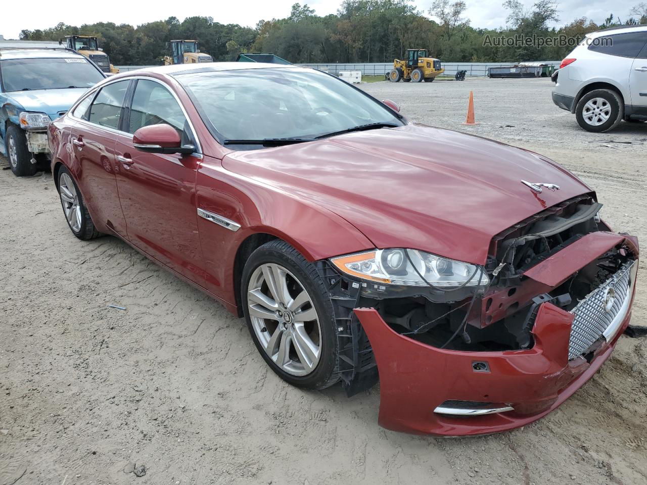 2012 Jaguar Xj  Maroon vin: SAJWA1CB6CLV37793