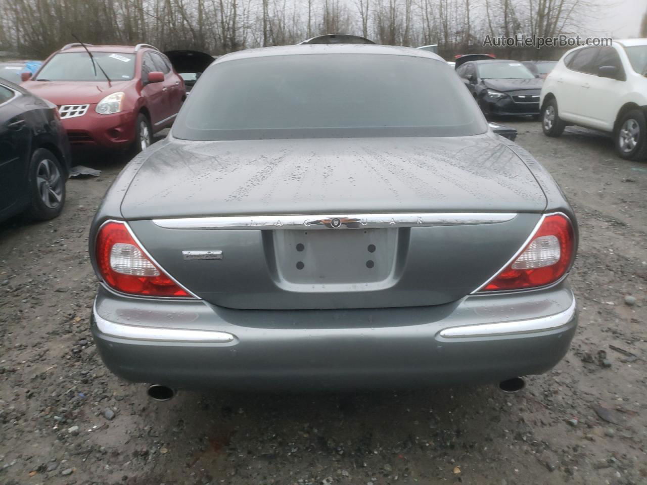 2006 Jaguar Vandenplas  Silver vin: SAJWA82B56SG49928