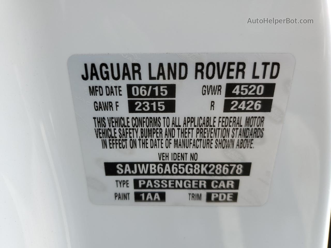 2016 Jaguar F-type  White vin: SAJWB6A65G8K28678