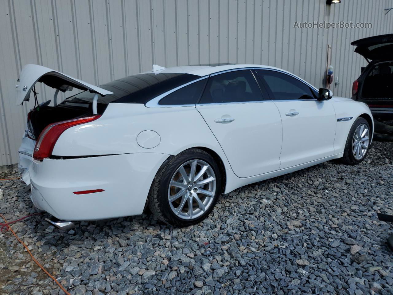 2013 Jaguar Xj  White vin: SAJWJ1CD1D8V48142