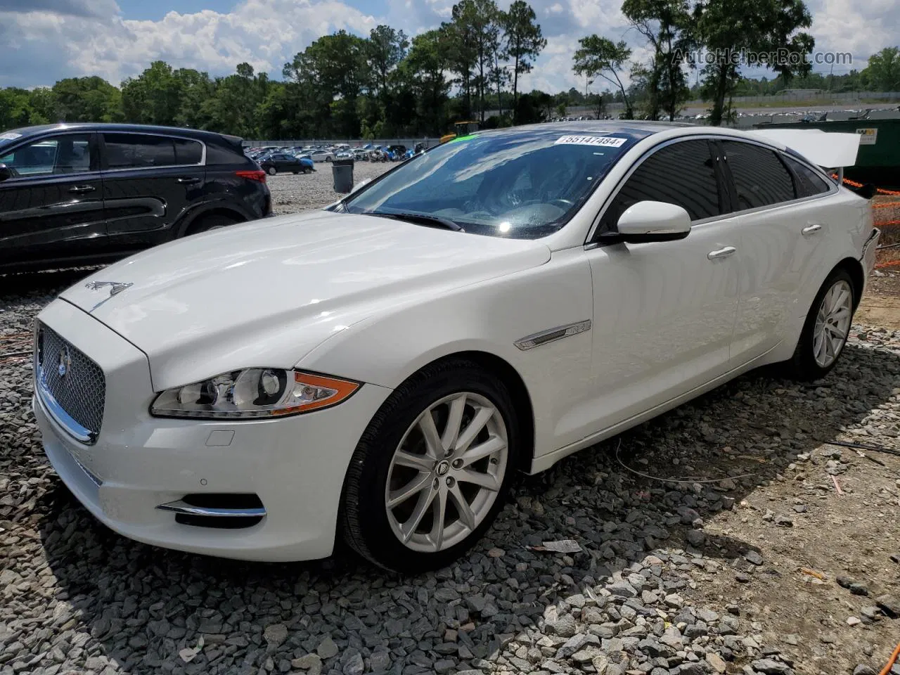 2013 Jaguar Xj  White vin: SAJWJ1CD1D8V48142