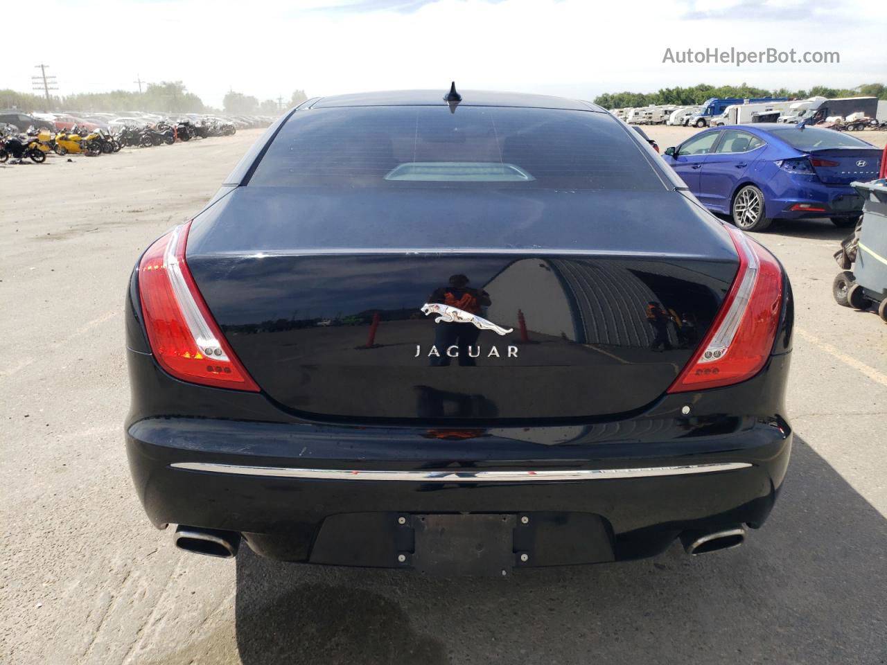 2013 Jaguar Xj  Black vin: SAJWJ1CD4D8V45672