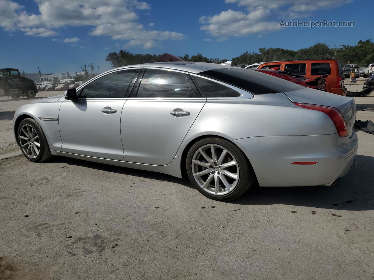 2013 Jaguar Xj  Серебряный vin: SAJWJ1CD5D8V48872