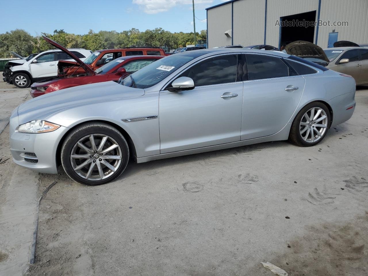 2013 Jaguar Xj  Silver vin: SAJWJ1CD5D8V48872