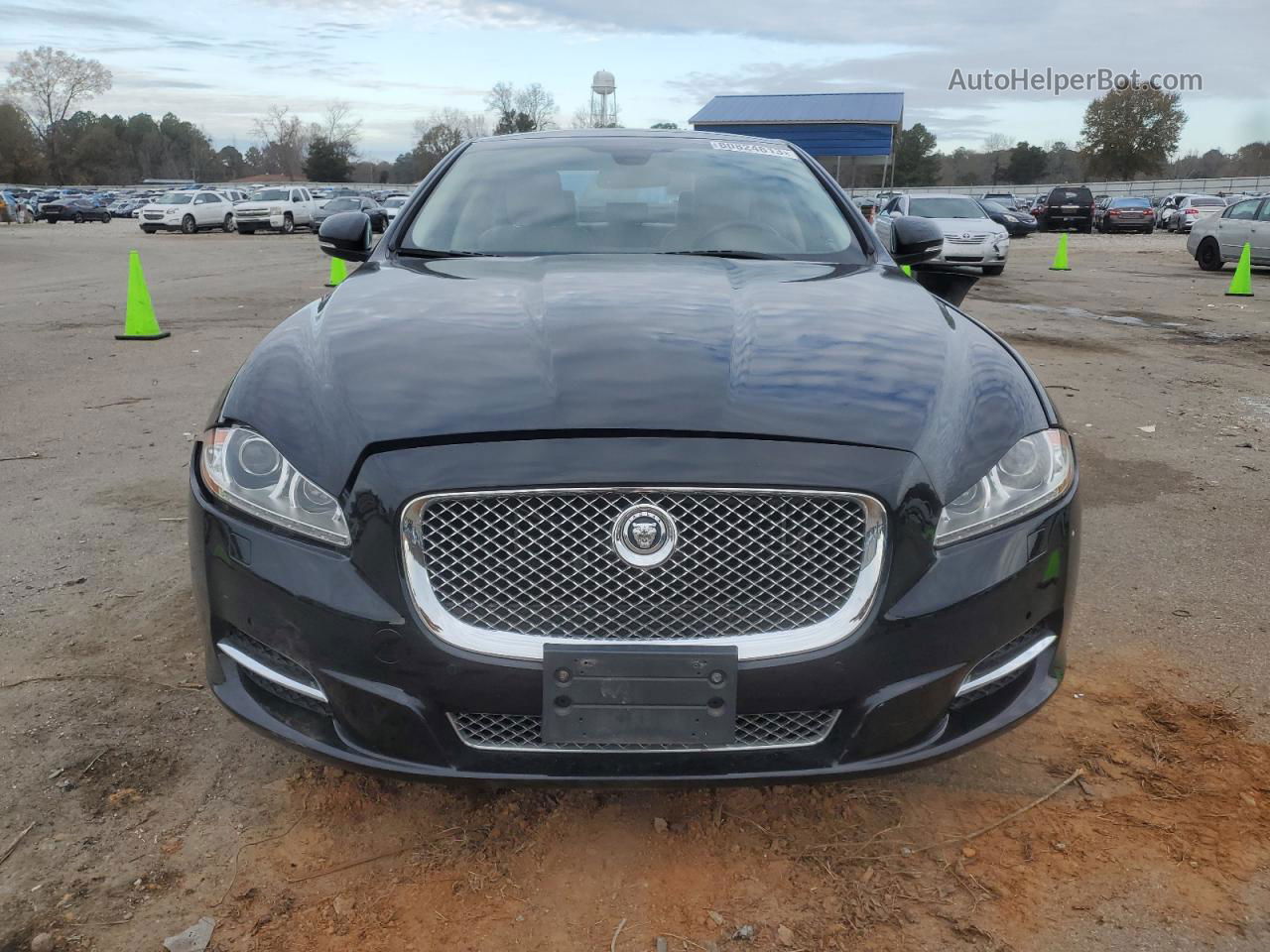 2013 Jaguar Xj  Black vin: SAJWJ1CD5D8V50105