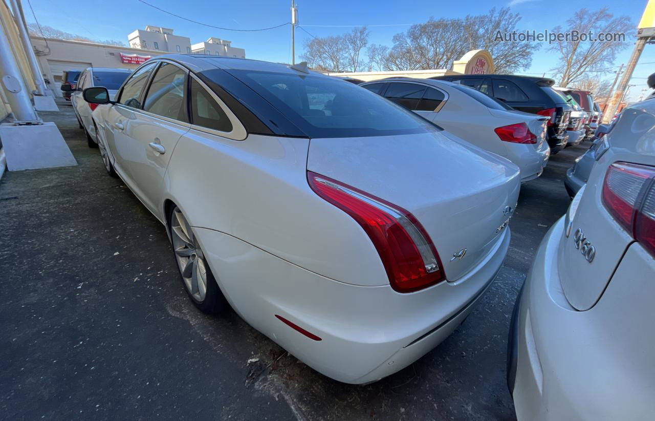 2013 Jaguar Xj  White vin: SAJWJ1CD7D8V49599