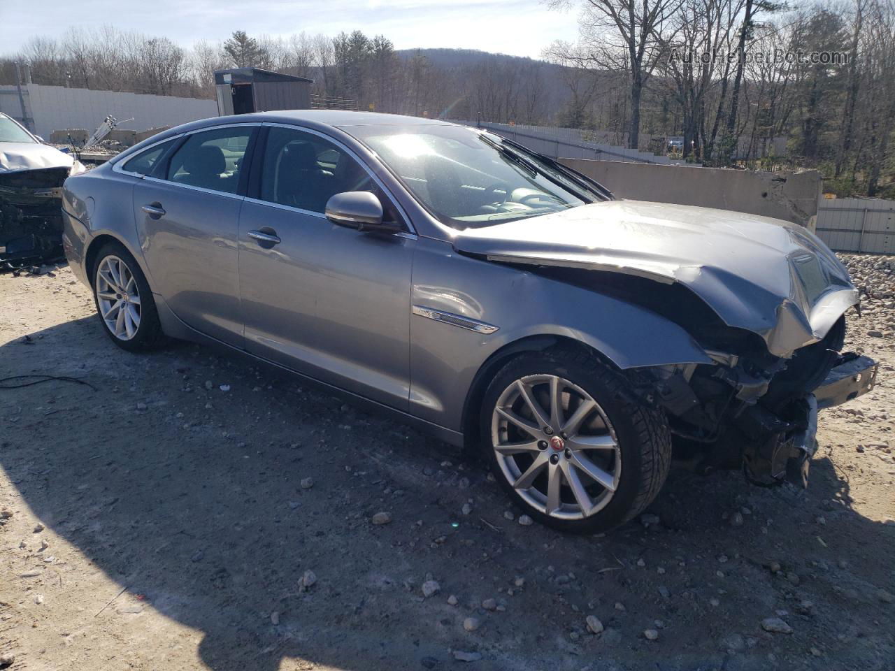 2013 Jaguar Xj  Silver vin: SAJWJ1CD7D8V58075