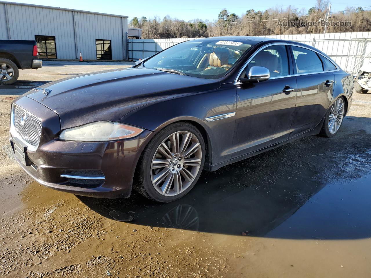 2013 Jaguar Xjl Portfolio Burgundy vin: SAJWJ2GD0D8V42171