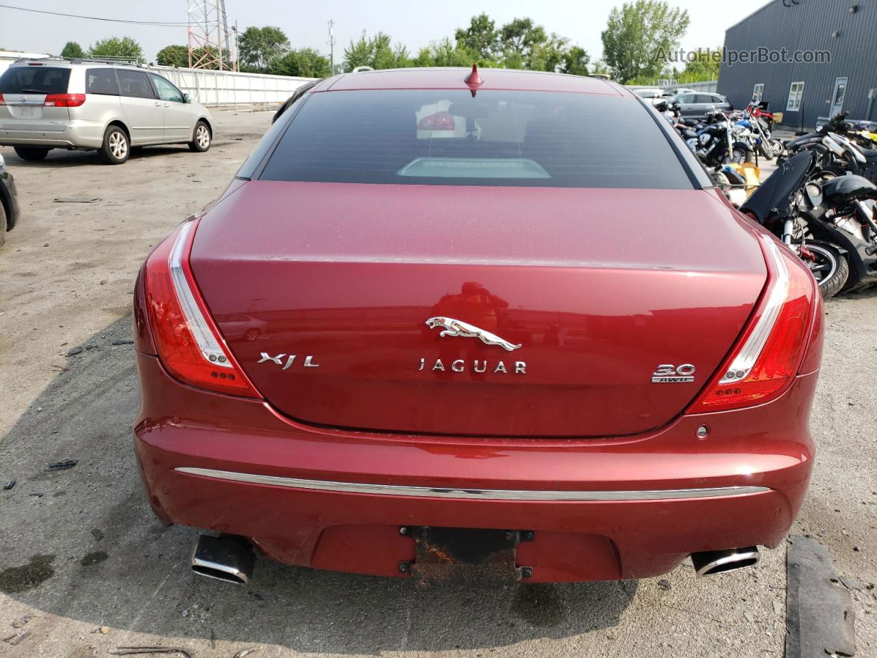 2013 Jaguar Xjl Portfolio Burgundy vin: SAJWJ2GD2D8V45427