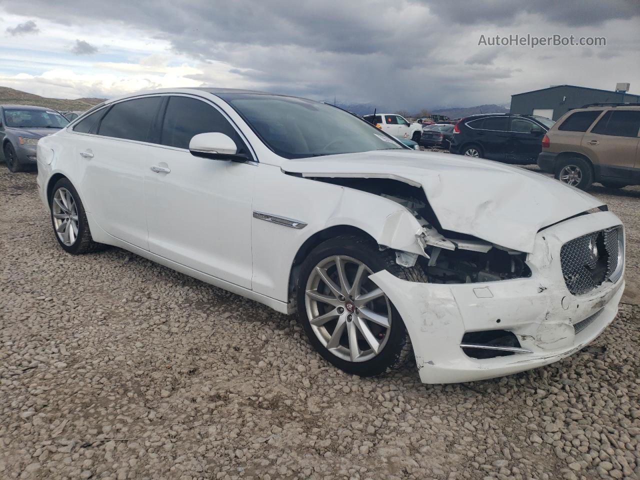 2013 Jaguar Xjl Portfolio White vin: SAJWJ2GD6D8V47844