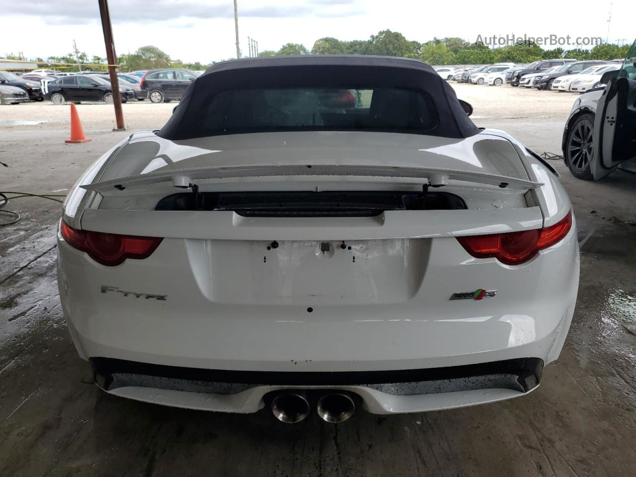 2016 Jaguar F-type S White vin: SAJWJ6FV5G8K32720