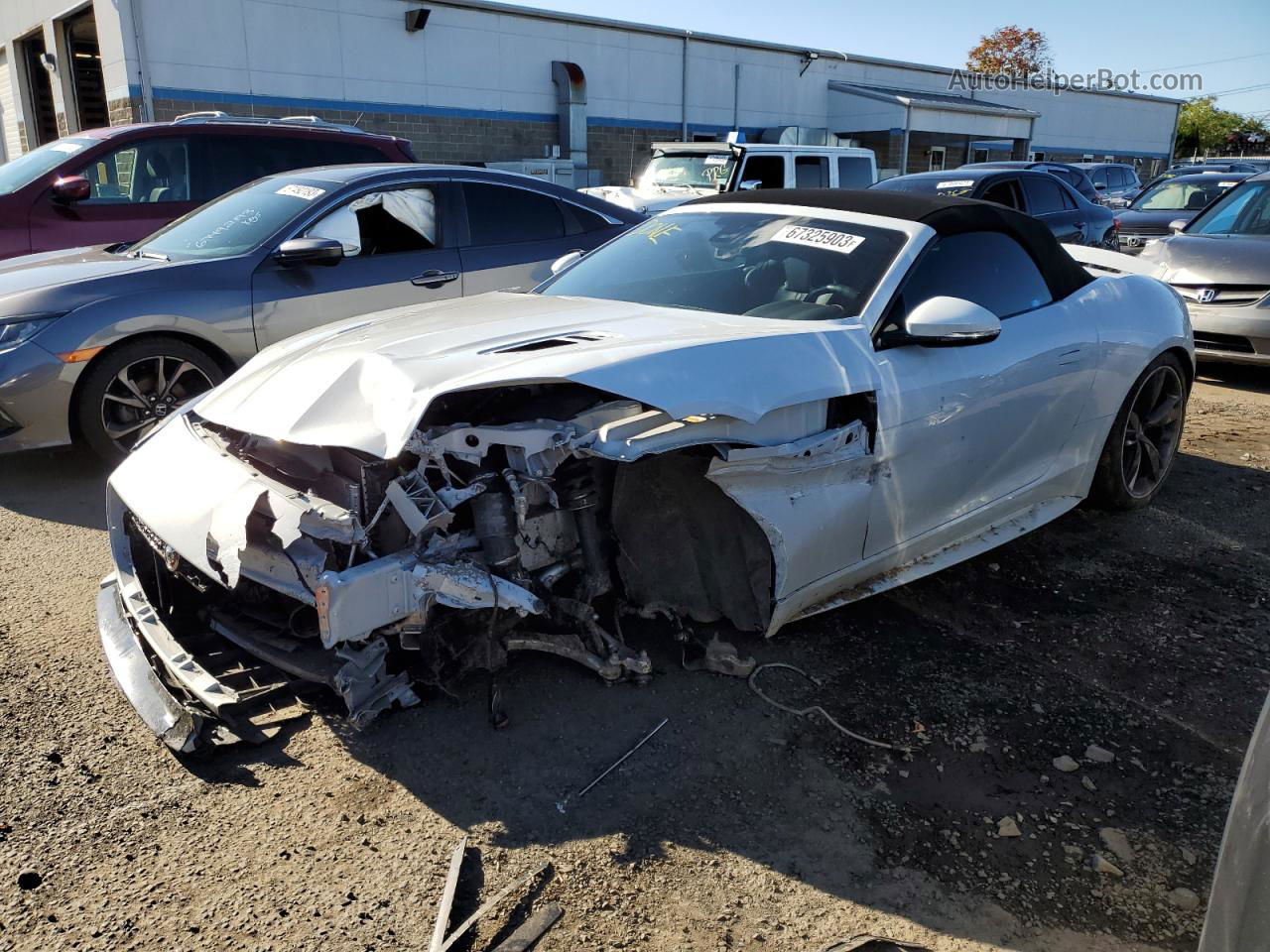 2016 Jaguar F-type R White vin: SAJWJ6HL1GMK24259