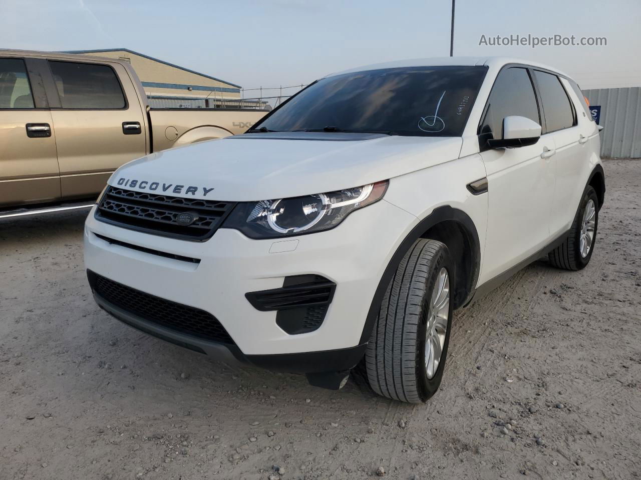 2019 Land Rover Discovery Sport Se White vin: SALCP2FX1KH800635