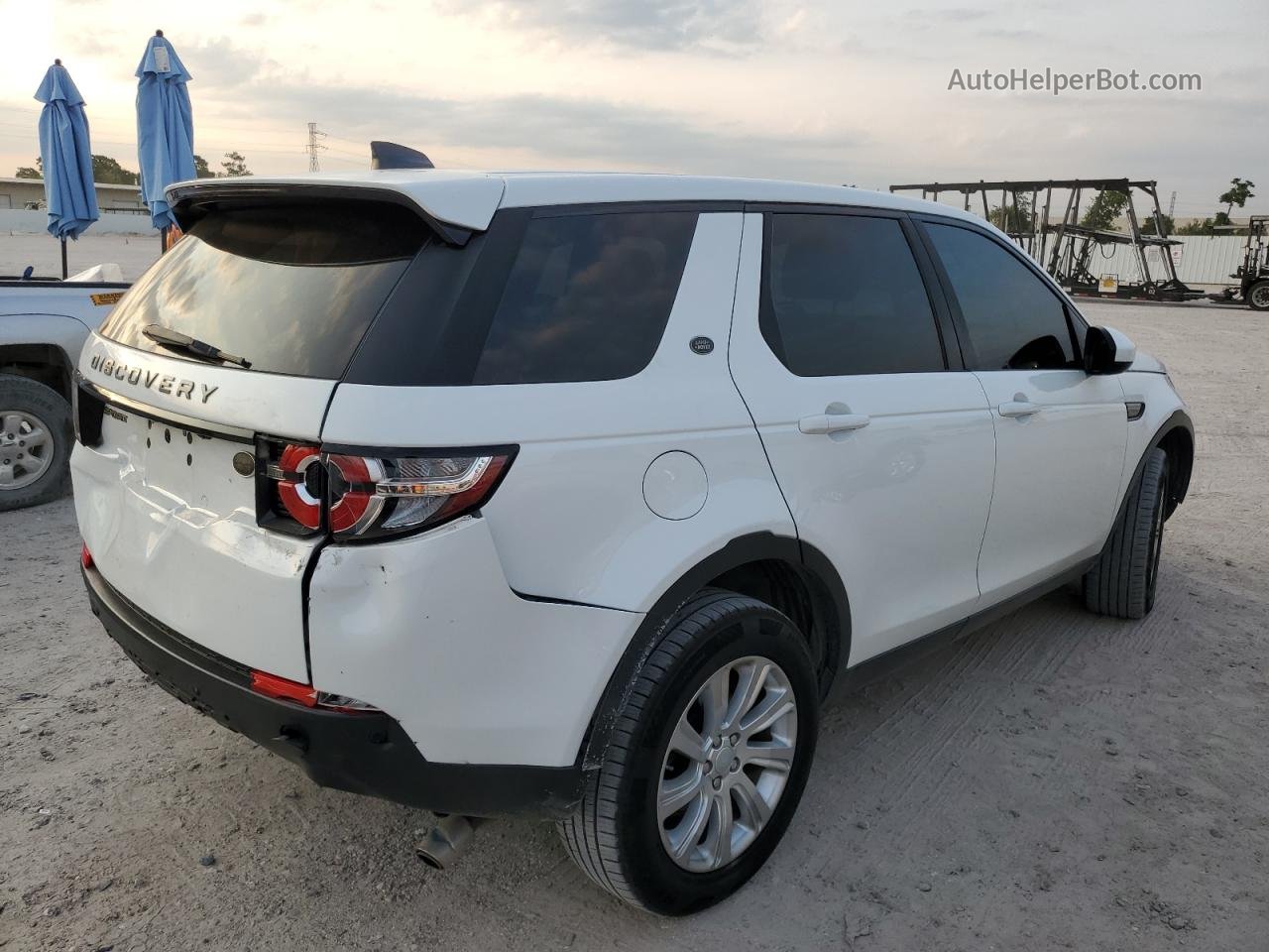 2019 Land Rover Discovery Sport Se White vin: SALCP2FX1KH800635