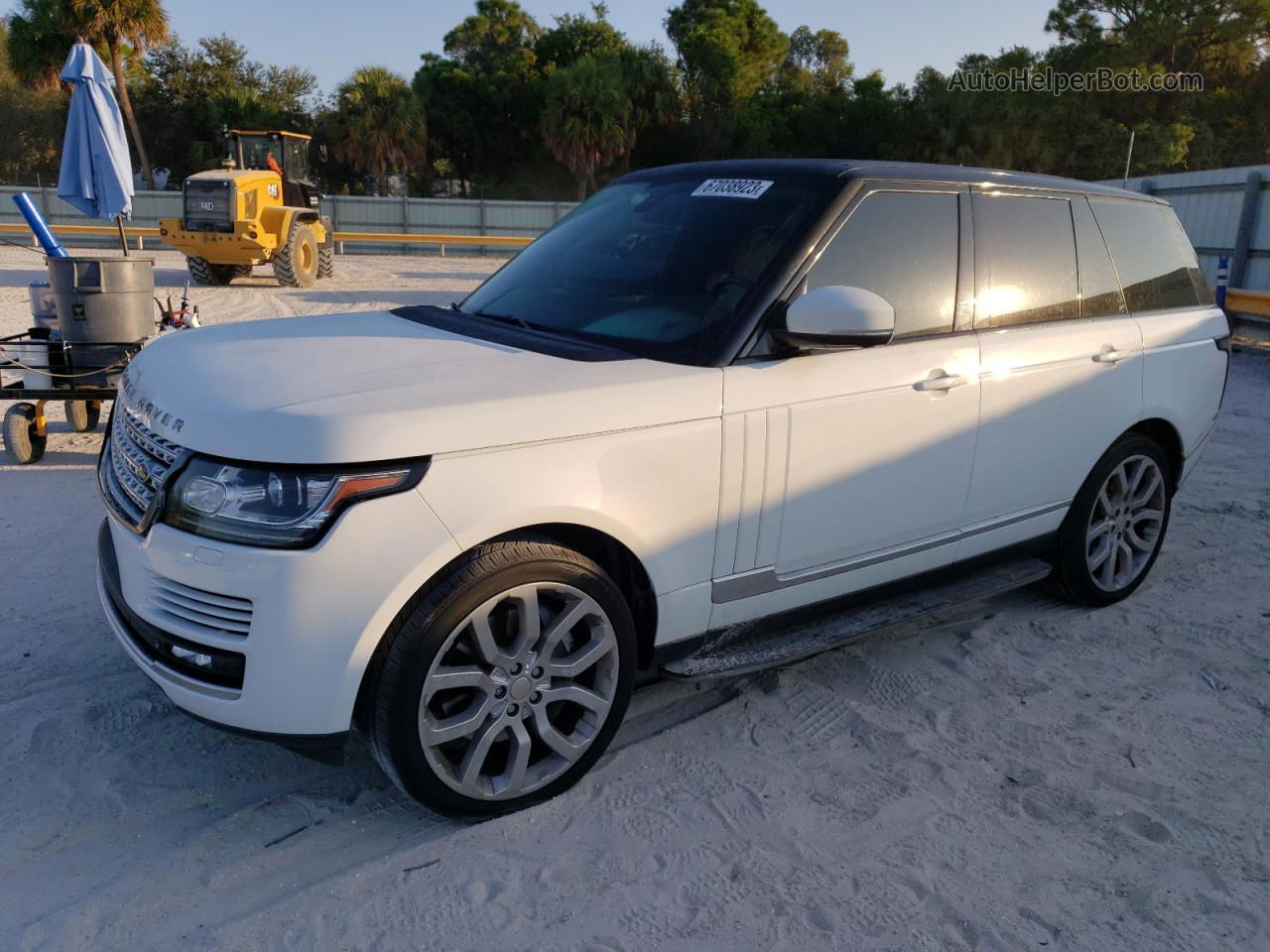 2015 Land Rover Range Rover Supercharged White vin: SALGS2TF8FA214086