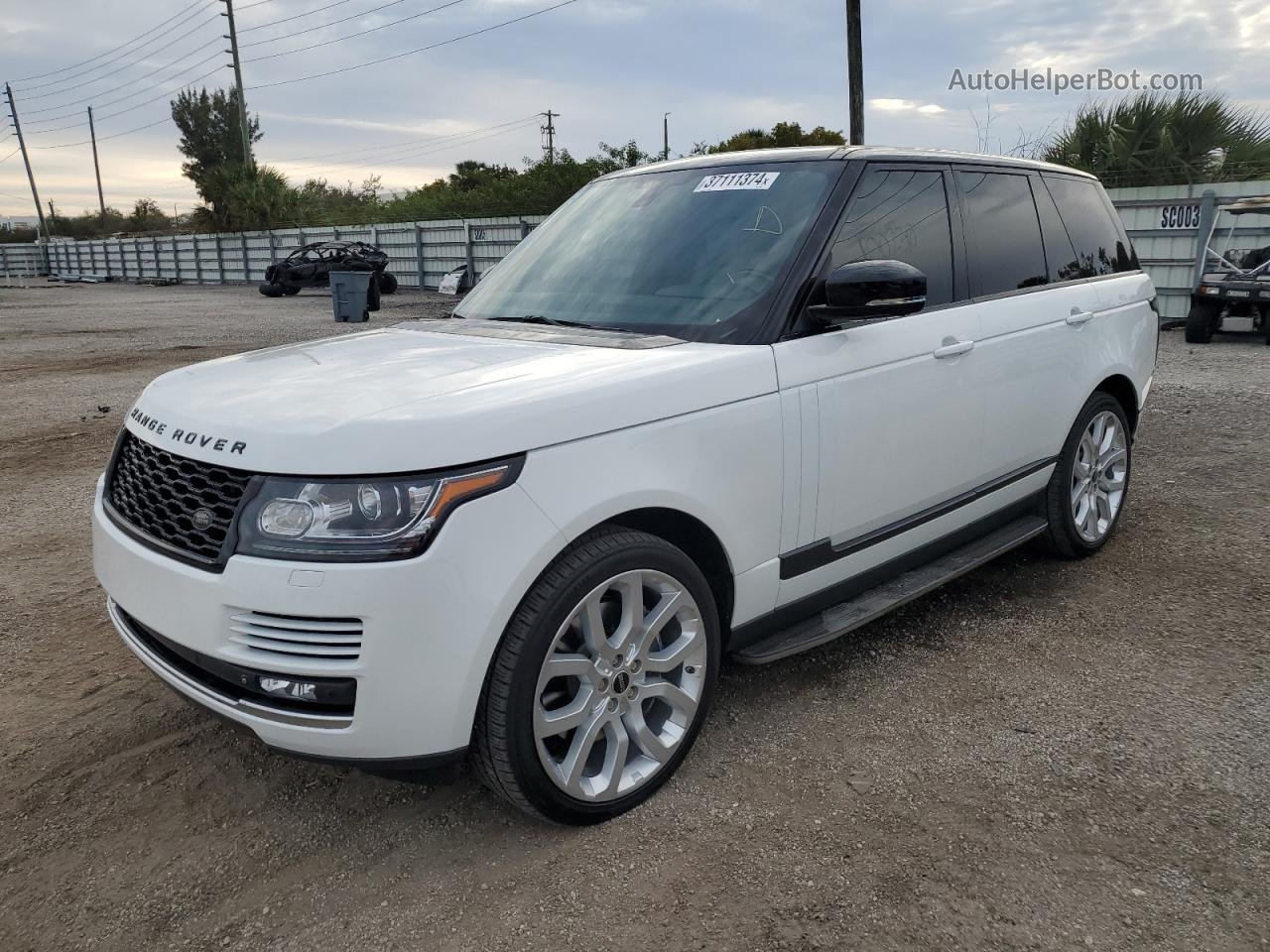 2015 Land Rover Range Rover Supercharged White vin: SALGS2TF8FA214086
