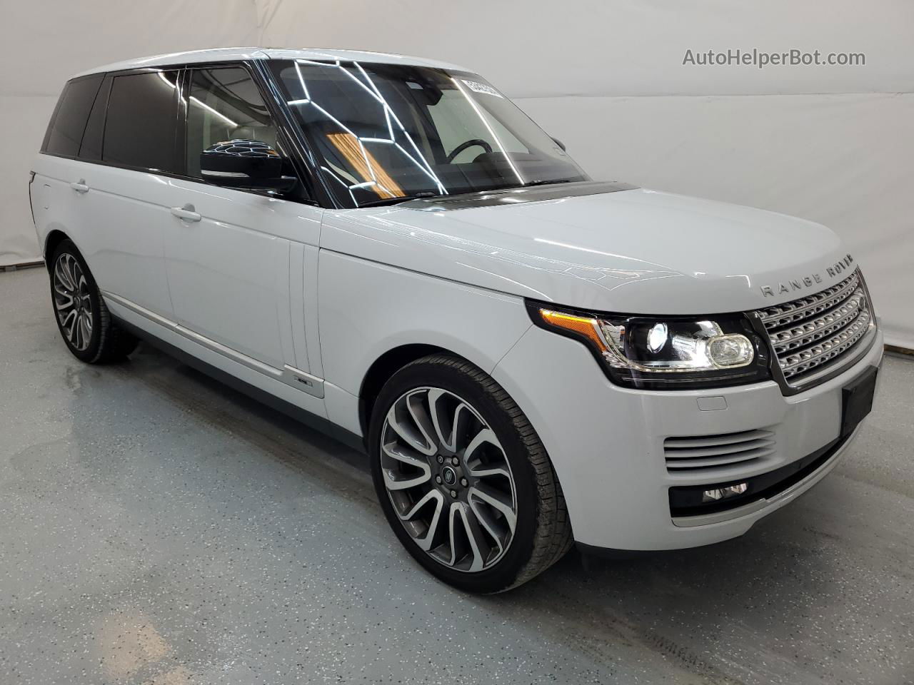 2017 Land Rover Range Rover Supercharged Белый vin: SALGS5FE0HA362112