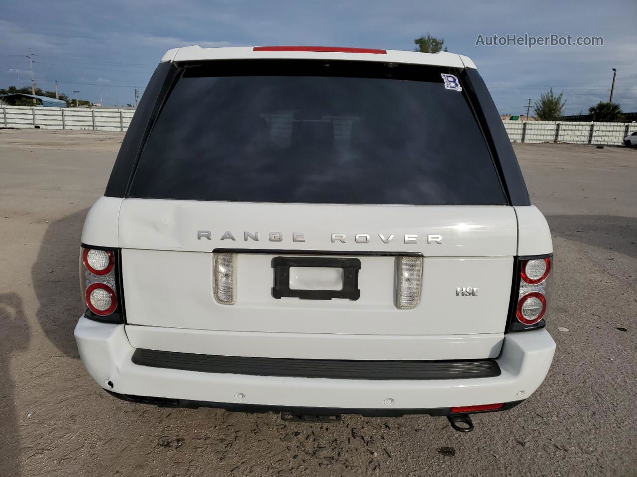 2011 Land Rover Range Rover Hse Белый vin: SALME1D42BA348538