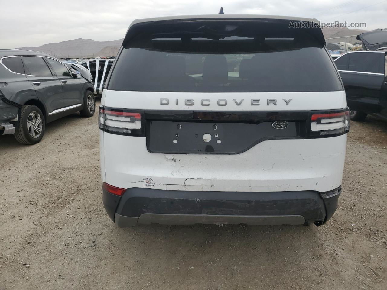 2019 Land Rover Discovery Se White vin: SALRG2RV2K2403443