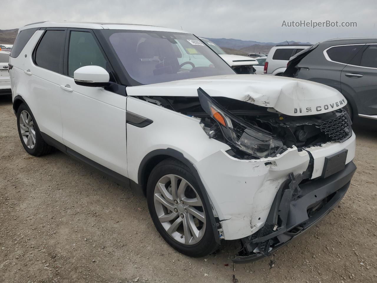 2019 Land Rover Discovery Se White vin: SALRG2RV2K2403443