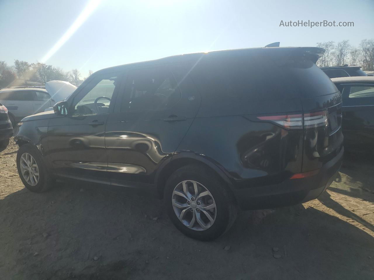 2019 Land Rover Discovery Se Black vin: SALRG2RV4KA093592