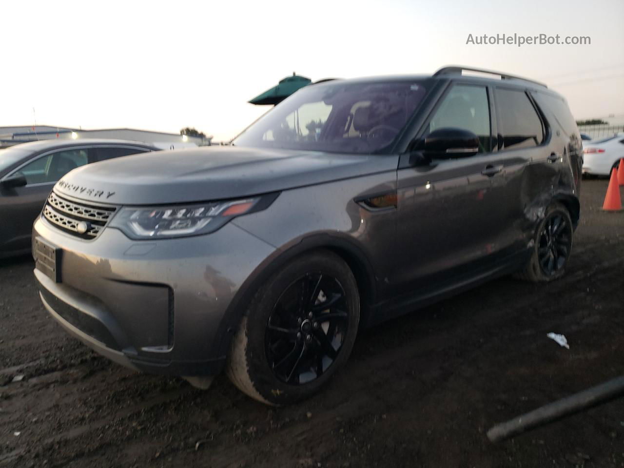 2019 Land Rover Discovery Se Gray vin: SALRG2RV5K2407390