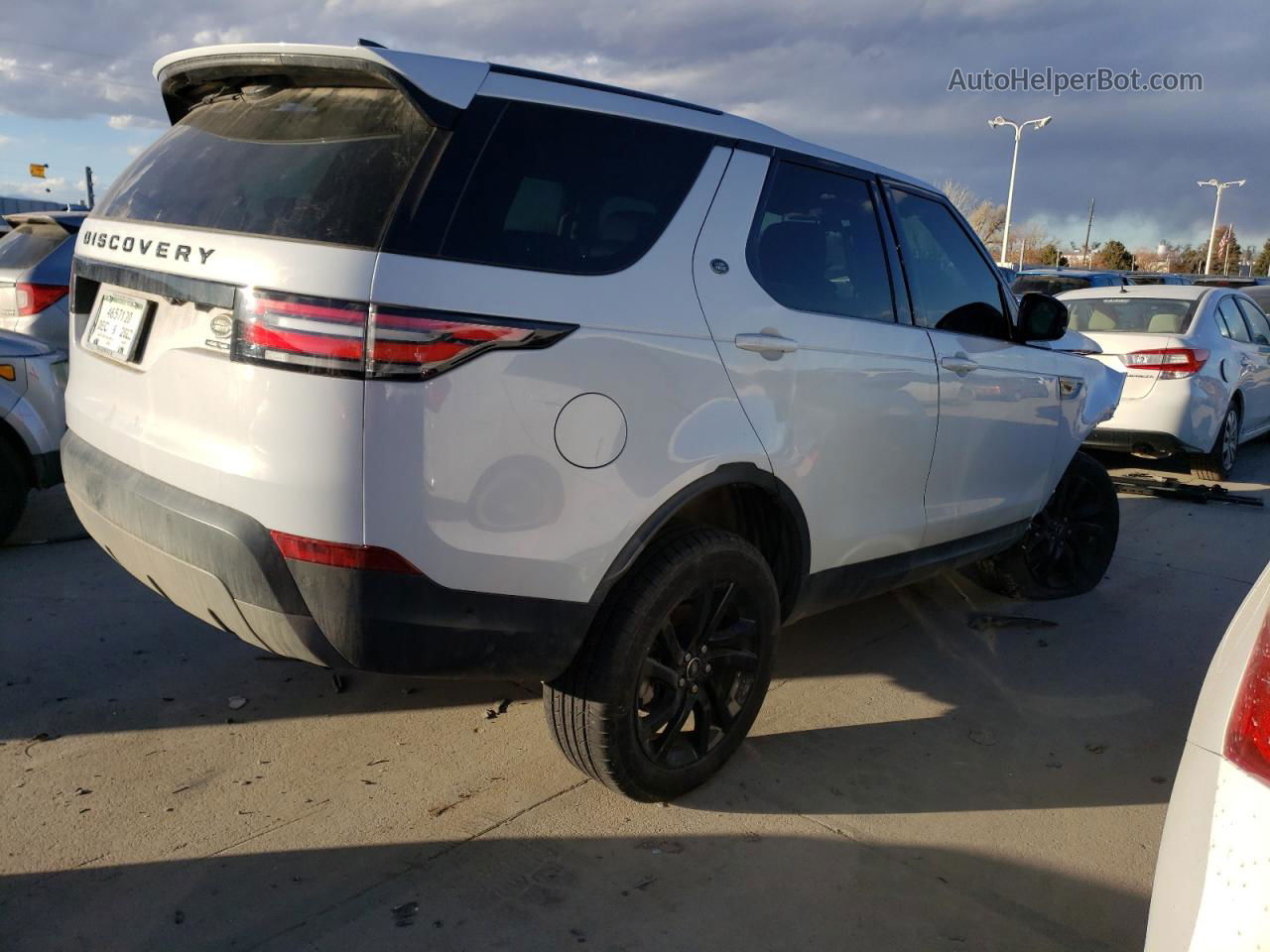 2019 Land Rover Discovery Hse Luxury White vin: SALRT2RK1KA080834