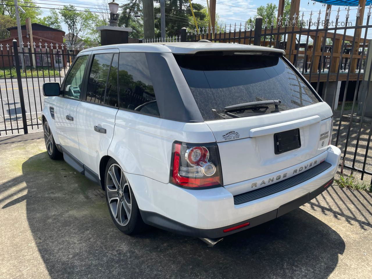 2011 Land Rover Range Rover Sport Sc White vin: SALSH2E43BA266207