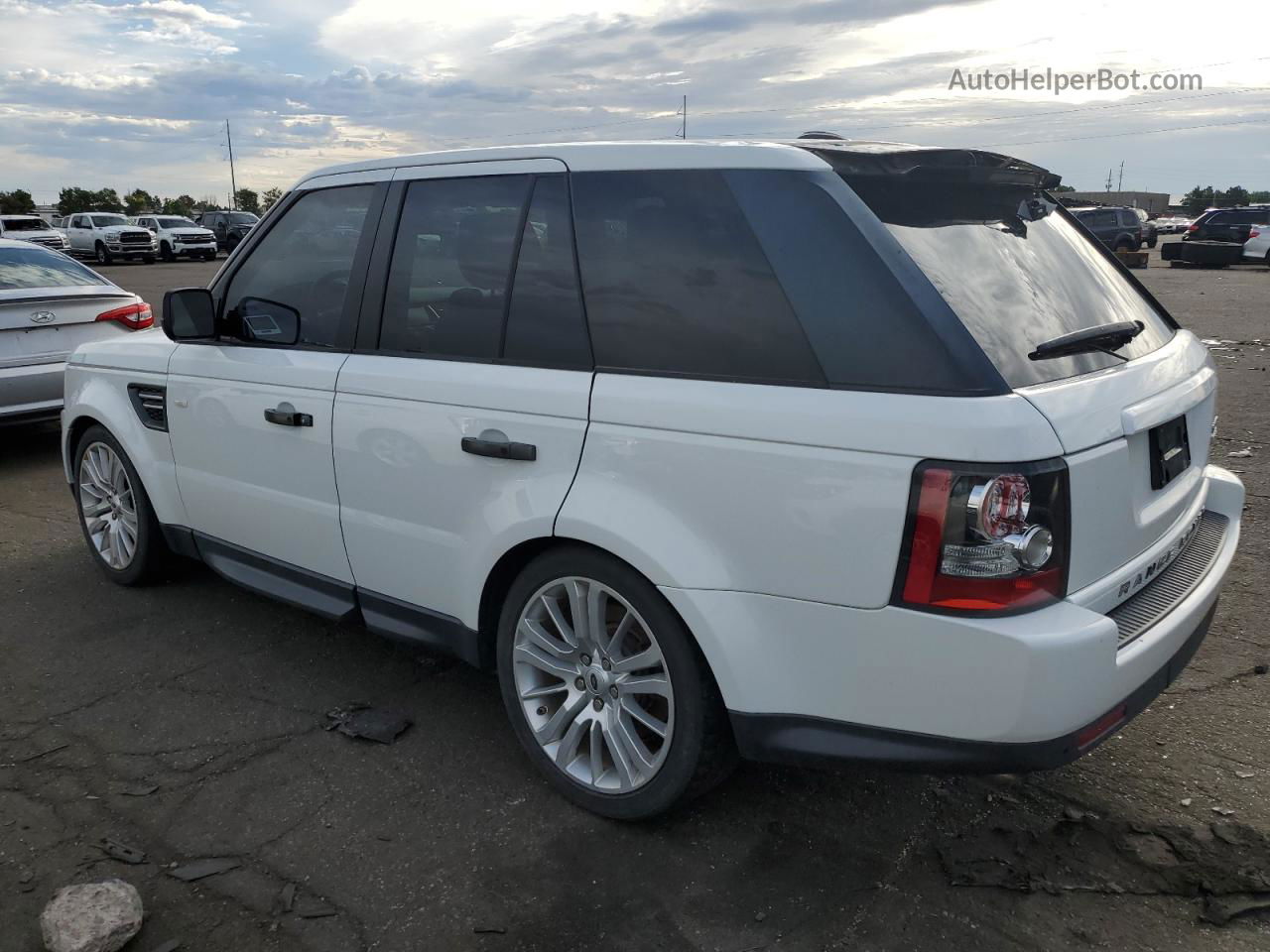 2011 Land Rover Range Rover Sport Lux White vin: SALSK2D41BA703396