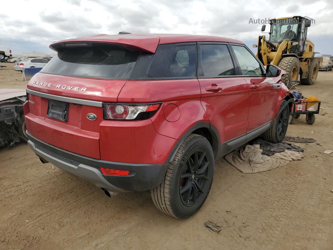 2015 Land Rover Range Rover Evoque Pure Red vin: SALVN2BG0FH017218