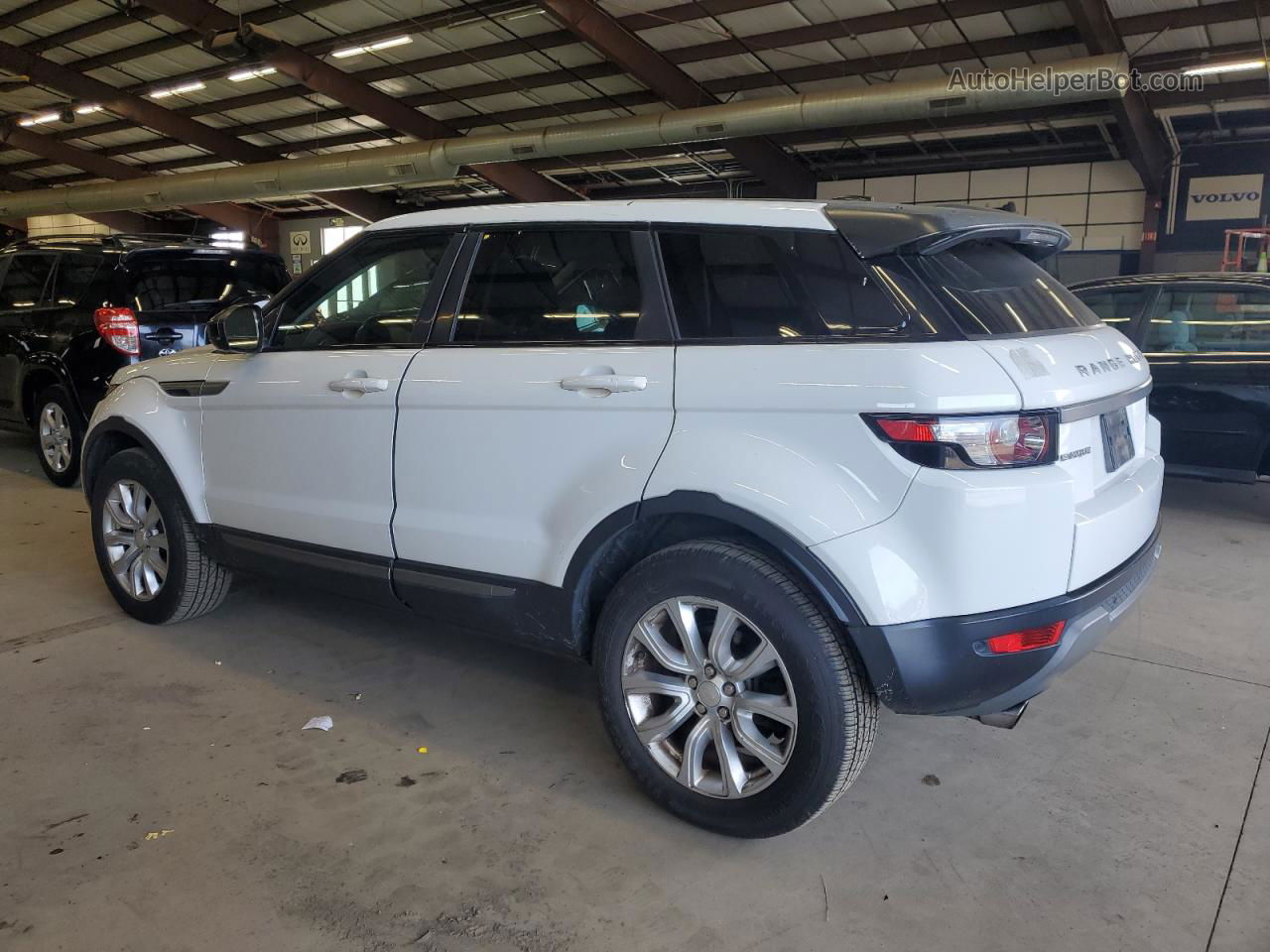 2015 Land Rover Range Rover Evoque Pure Белый vin: SALVN2BG2FH994537