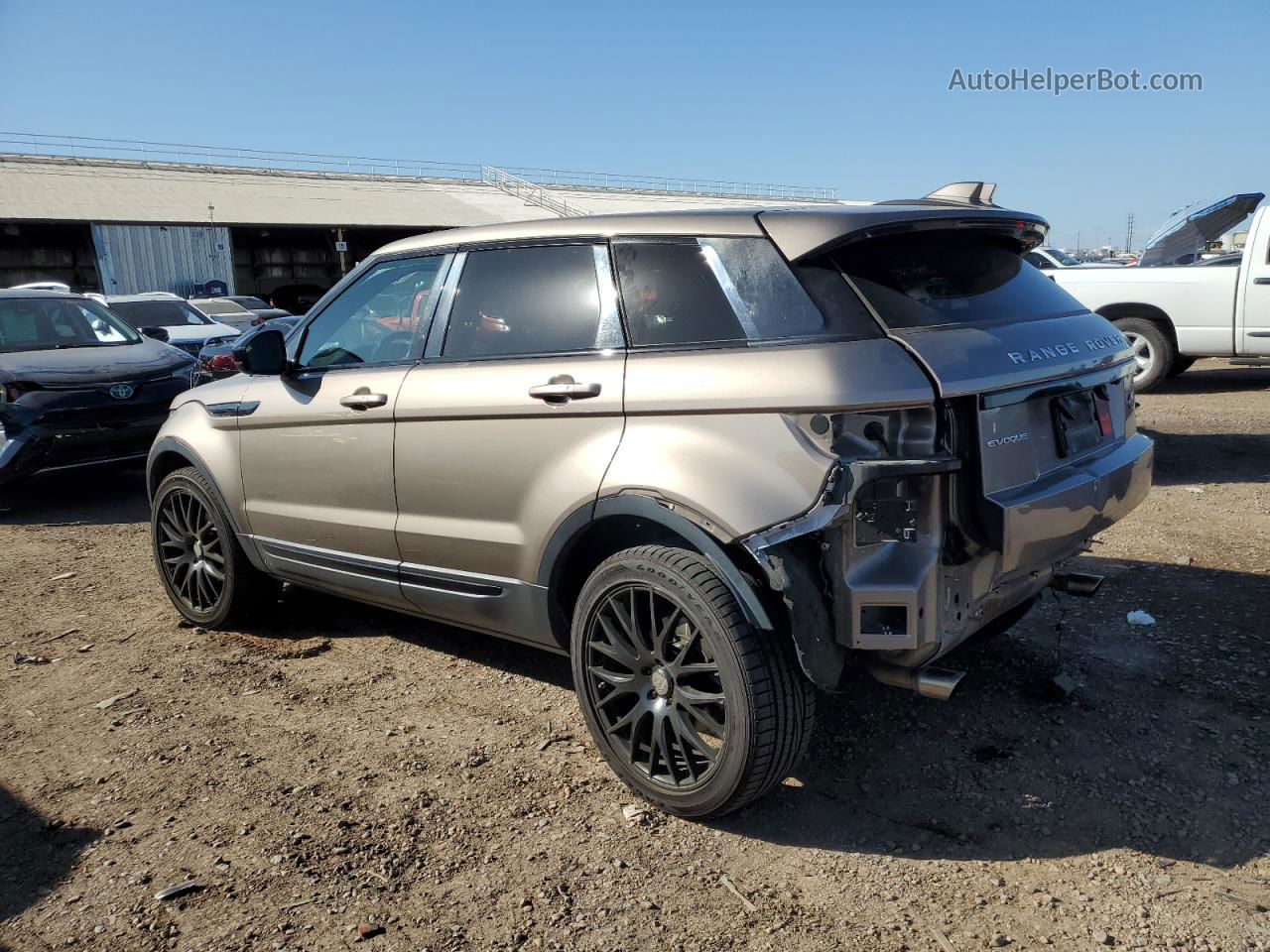 2017 Land Rover Range Rover Evoque Se Коричневый vin: SALVP2BG0HH235639