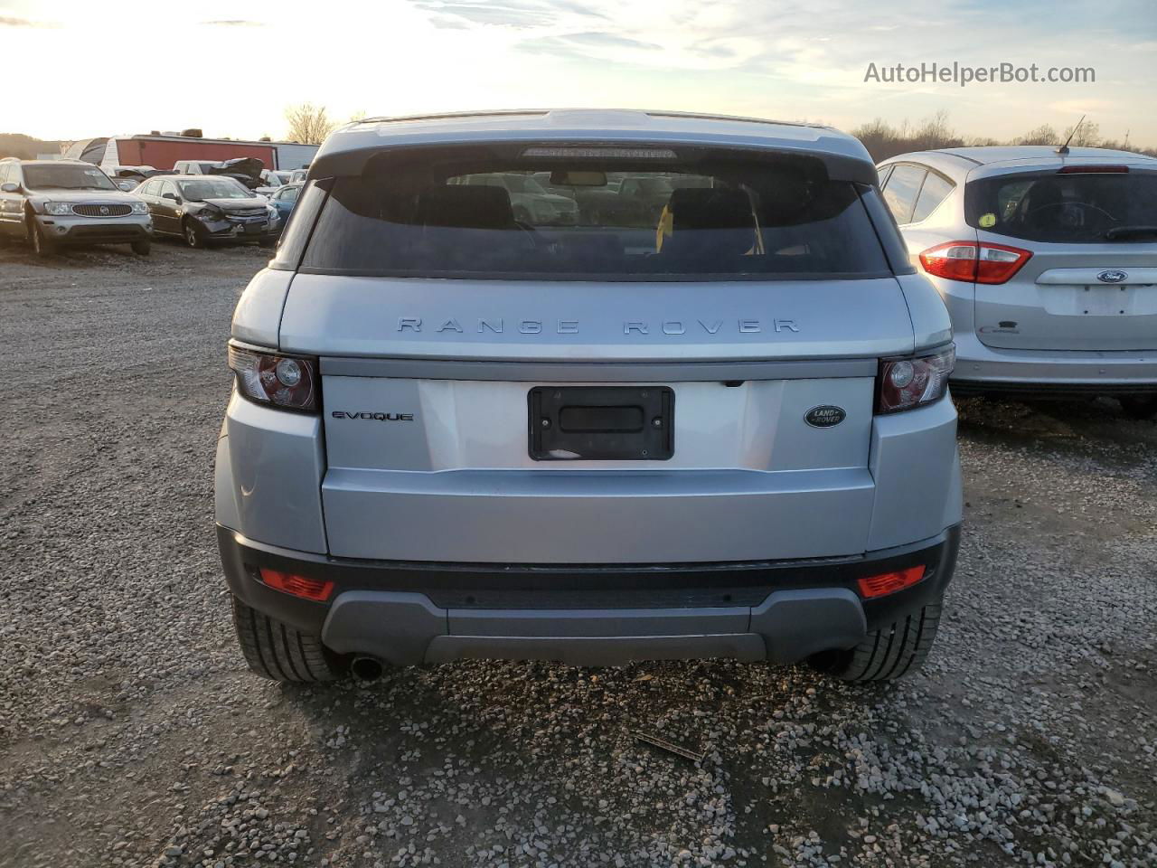 2015 Land Rover Range Rover Evoque Pure Plus Silver vin: SALVP2BG2FH975657