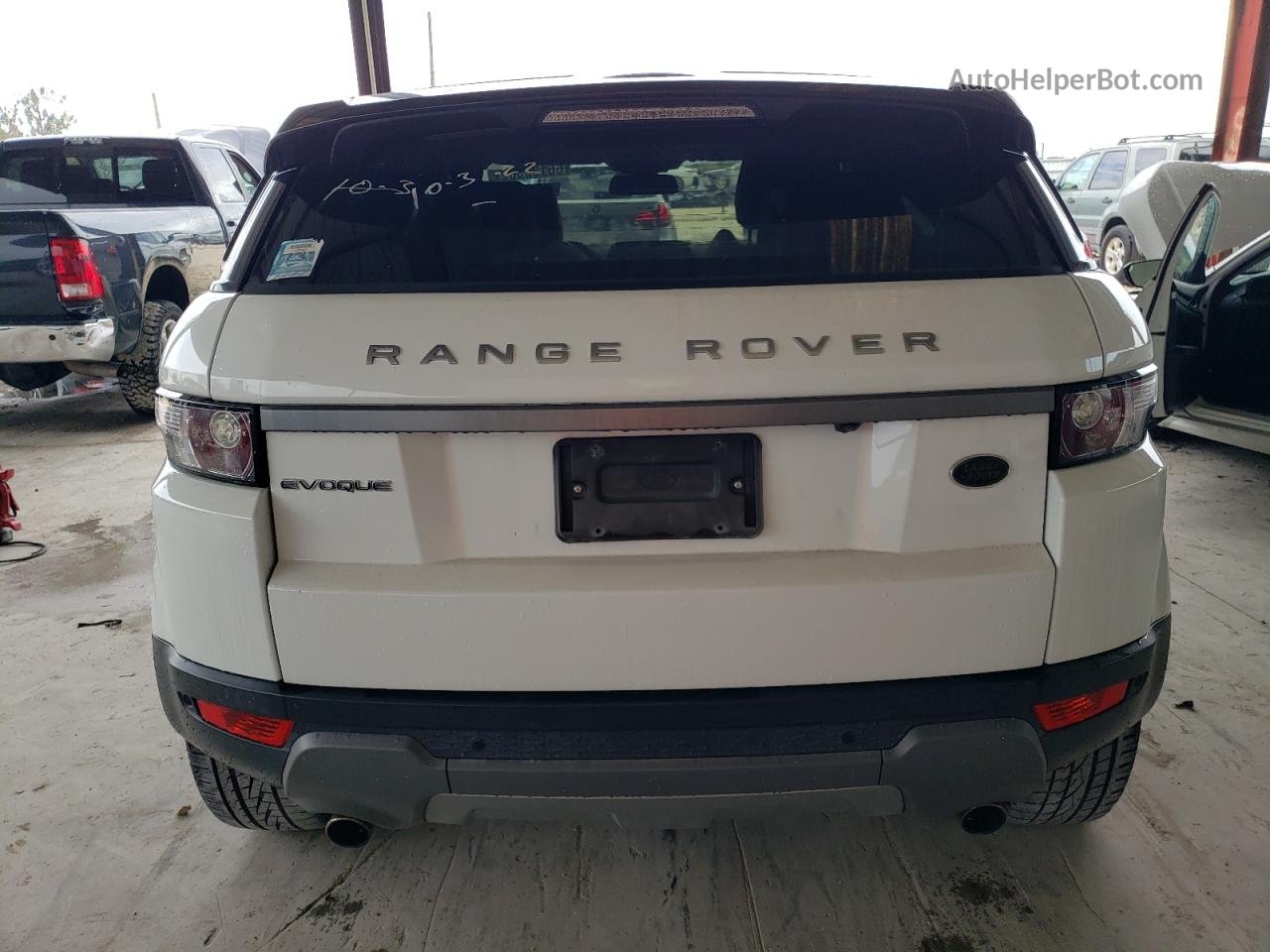 2015 Land Rover Range Rover Evoque Pure Plus White vin: SALVP2BGXFH991430