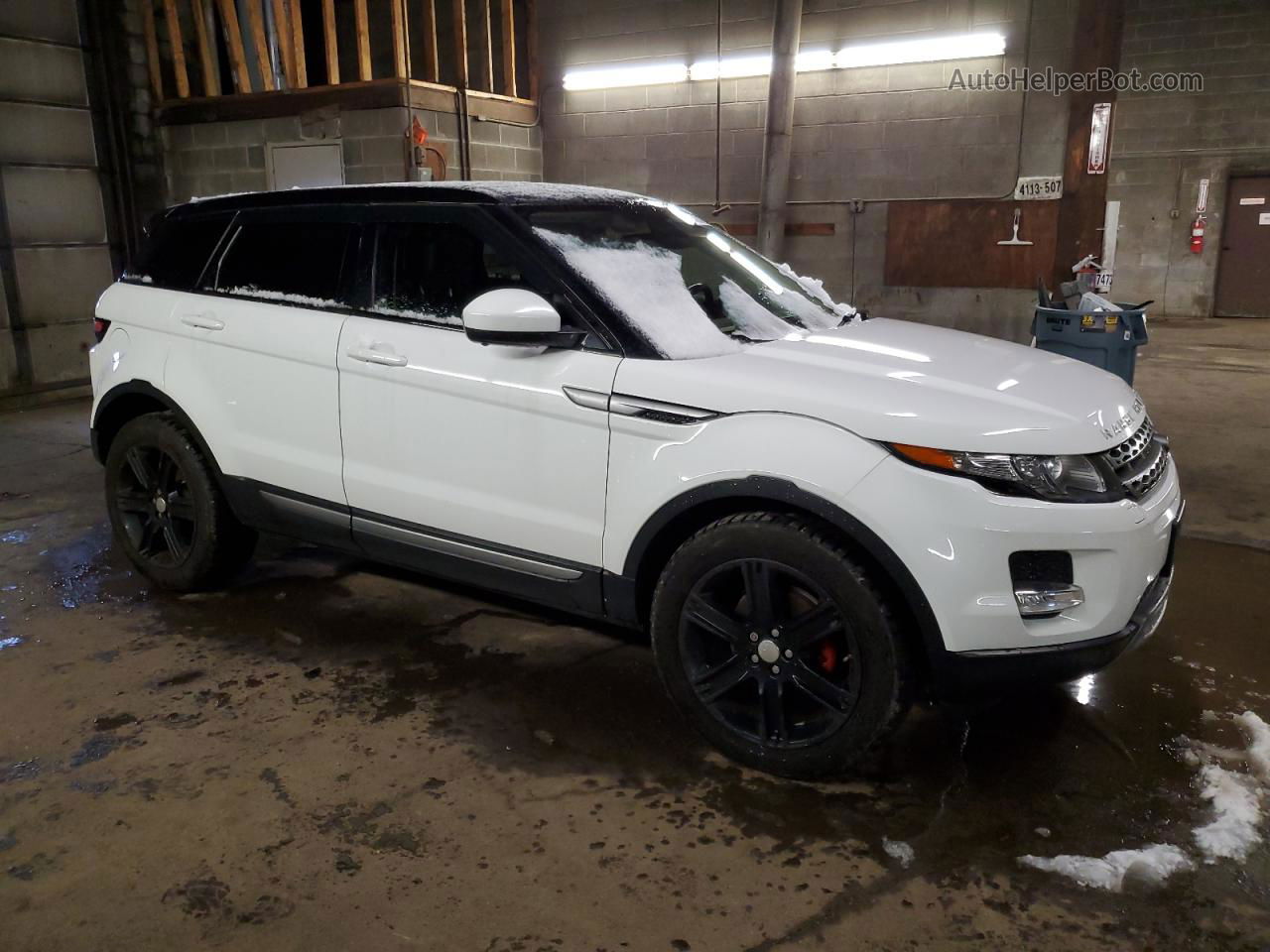 2015 Land Rover Range Rover Evoque Pure Premium Белый vin: SALVR2BG1FH004630