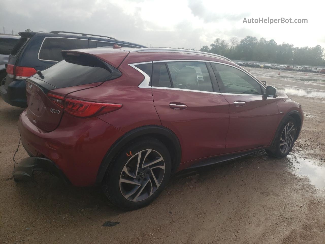 2018 Infiniti Qx30 Base Red vin: SJKCH5CP0JA044553