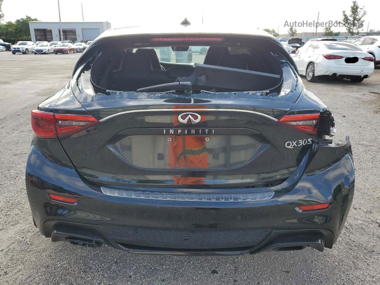 2018 Infiniti Qx30 Base Black vin: SJKCH5CP1JA046179