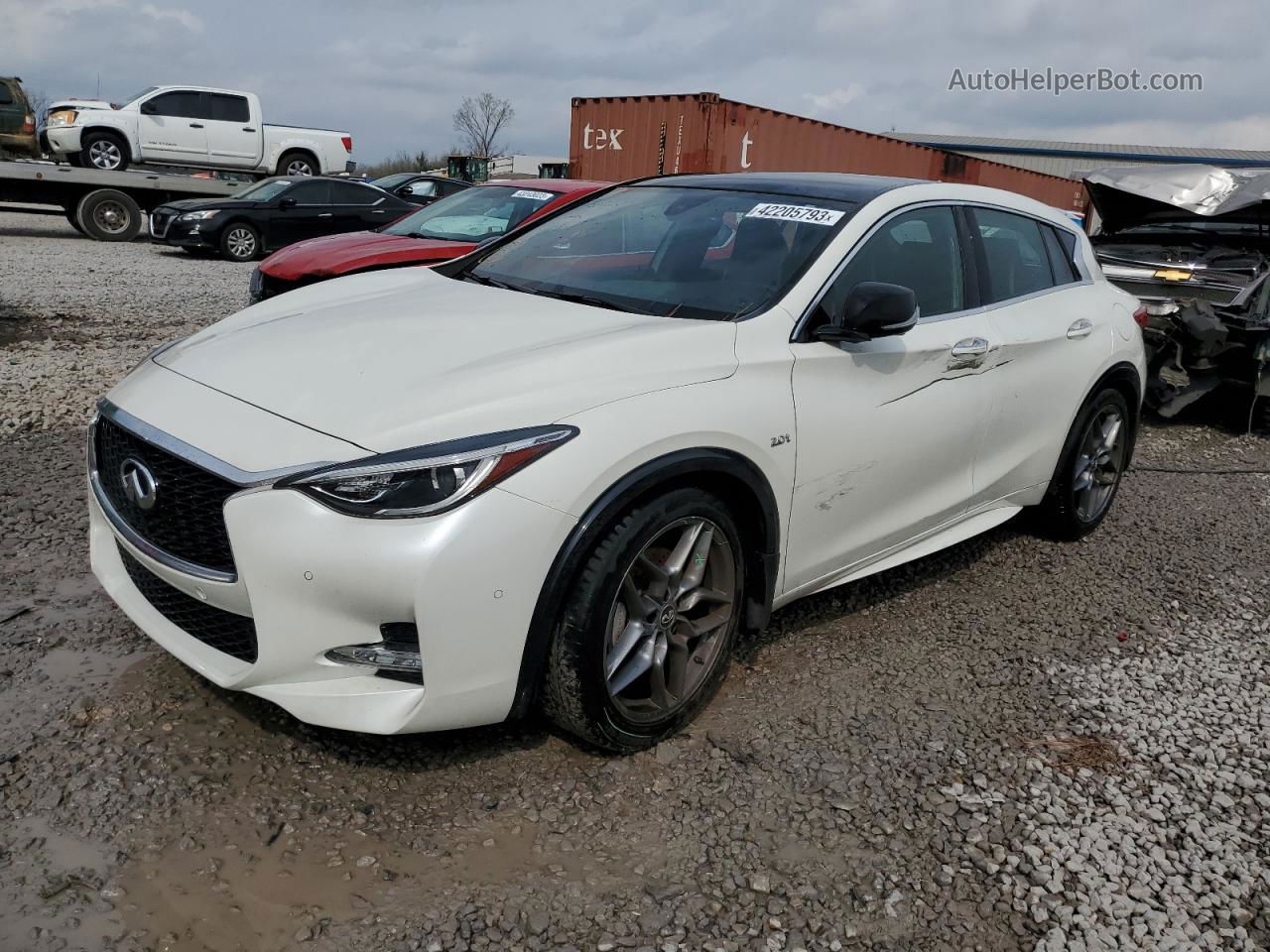 2018 Infiniti Qx30 Base White vin: SJKCH5CP1JA059434