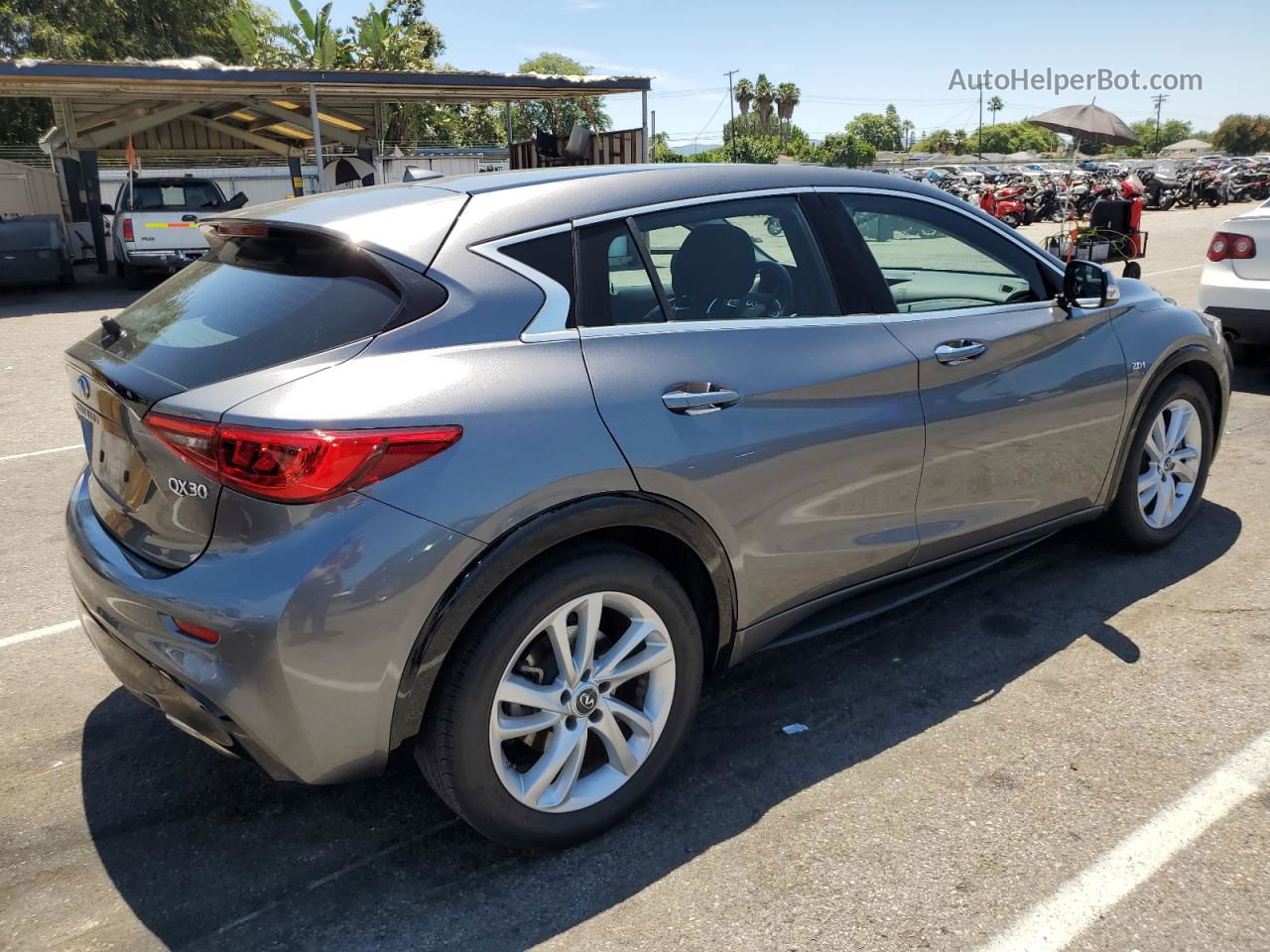 2018 Infiniti Qx30 Base Gray vin: SJKCH5CP2JA044246