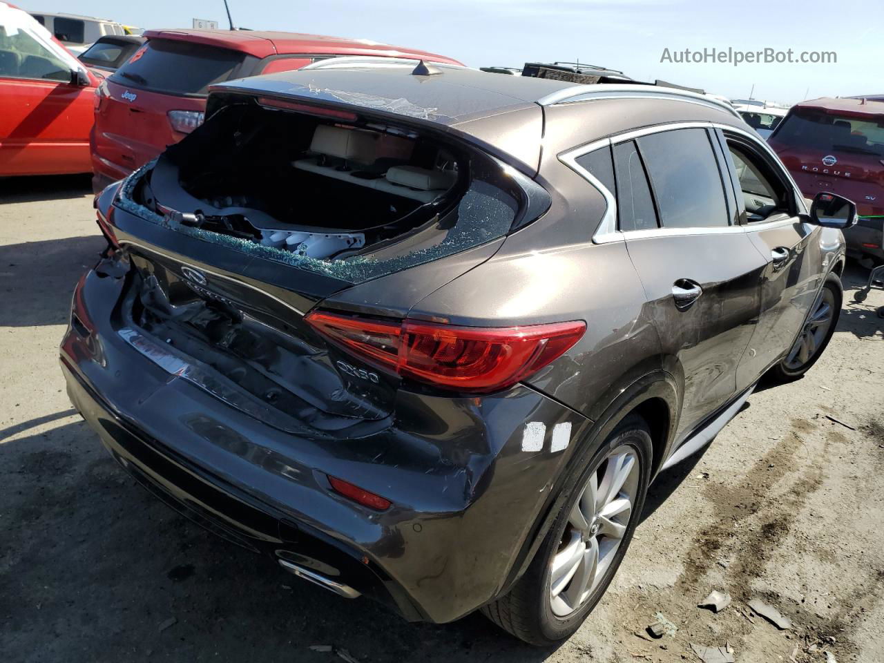 2018 Infiniti Qx30 Base Brown vin: SJKCH5CP2JA045039