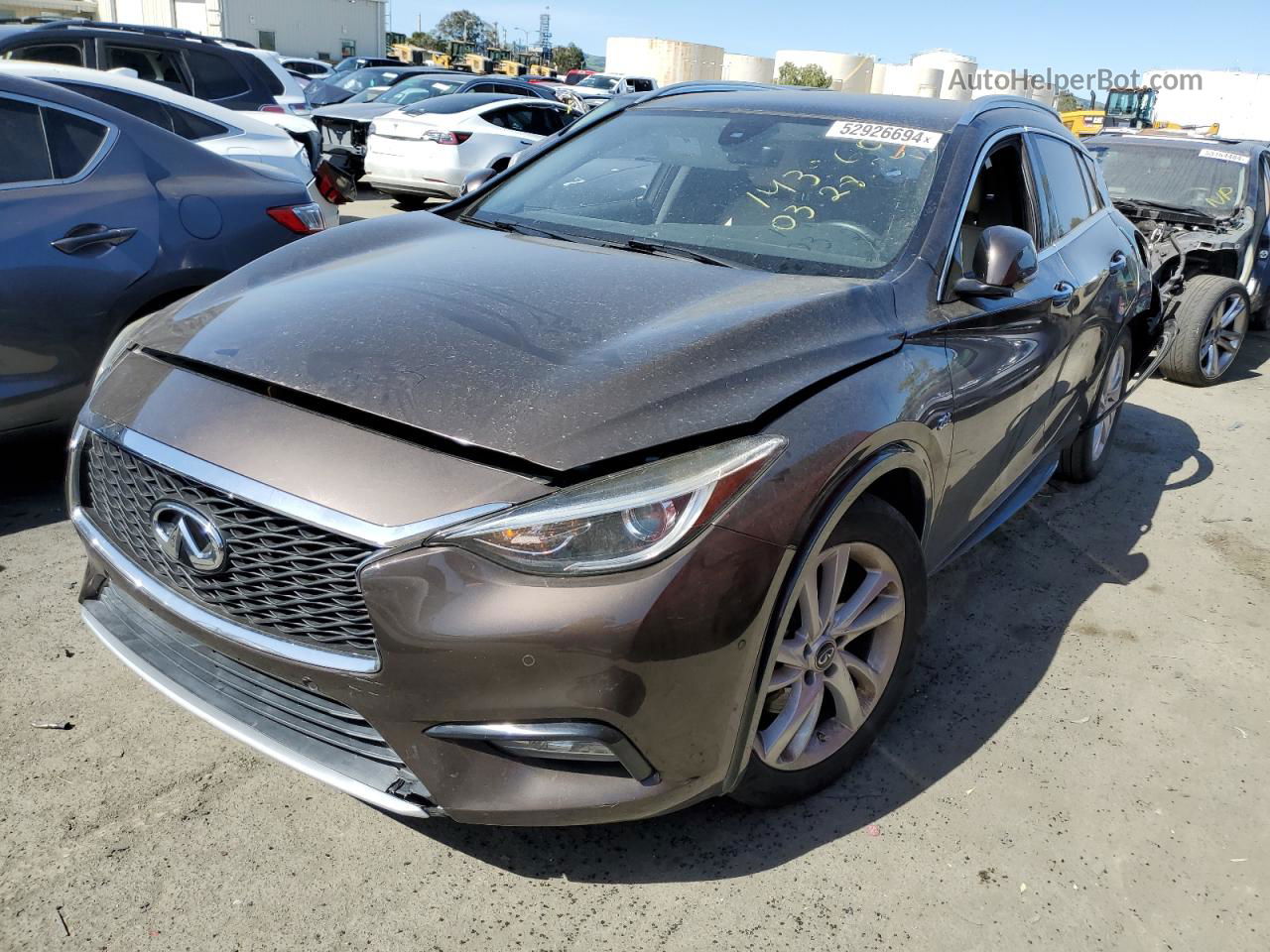 2018 Infiniti Qx30 Base Brown vin: SJKCH5CP2JA045039