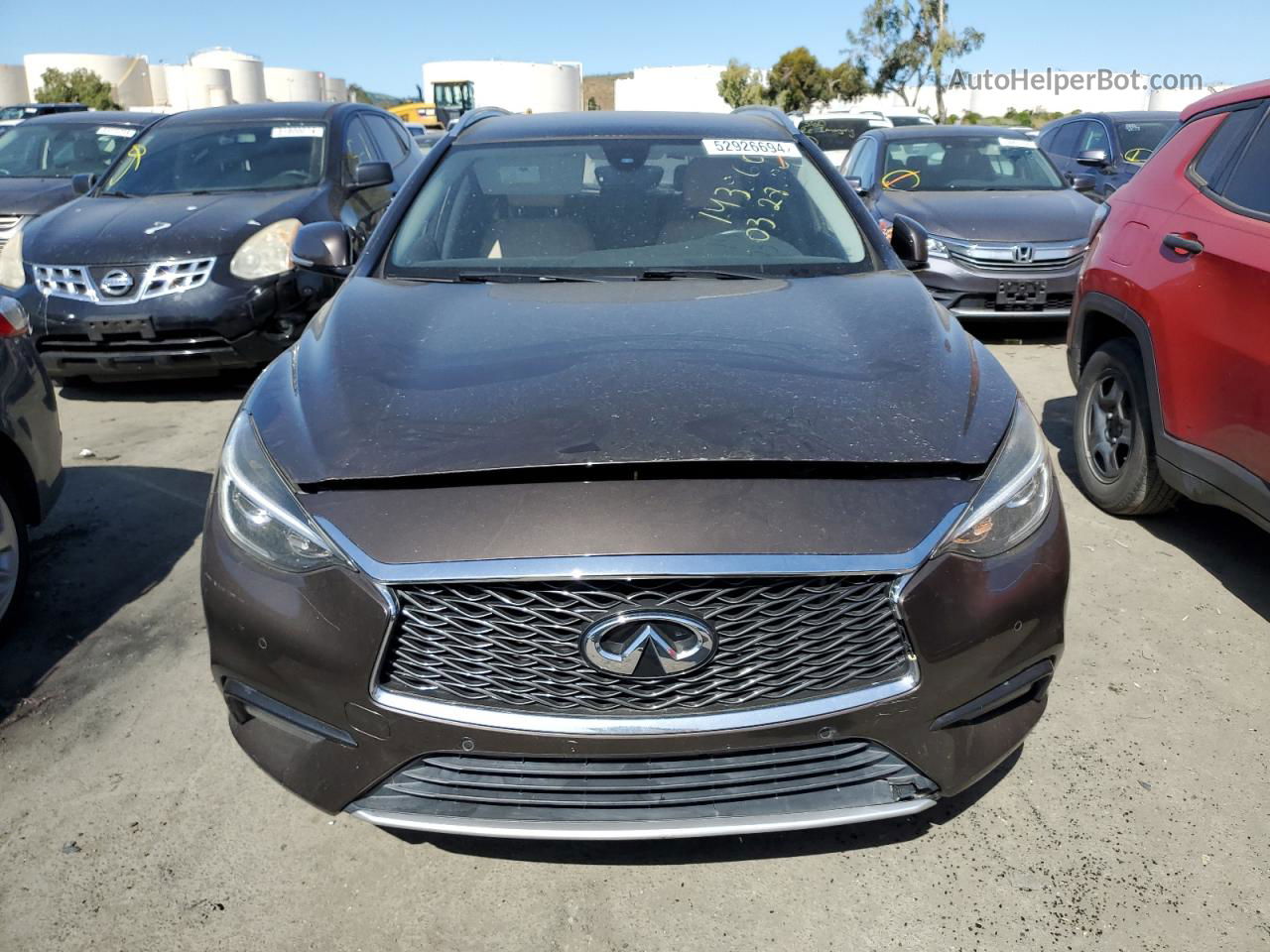 2018 Infiniti Qx30 Base Brown vin: SJKCH5CP2JA045039