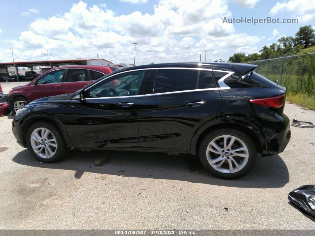 2018 Infiniti Qx30 Luxury Black vin: SJKCH5CP2JA051648