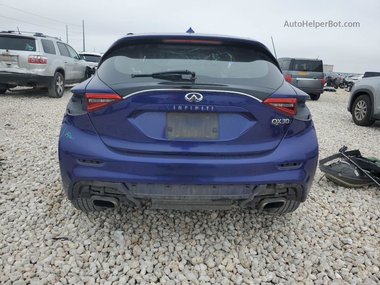 2018 Infiniti Qx30 Base Blue vin: SJKCH5CP2JA054579