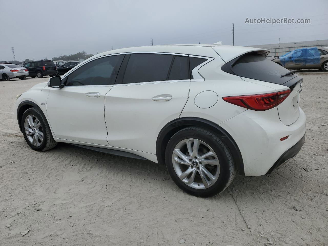 mkwah 様 Price & History 2017 Infiniti Qx30 Base 2.0l 4 vin