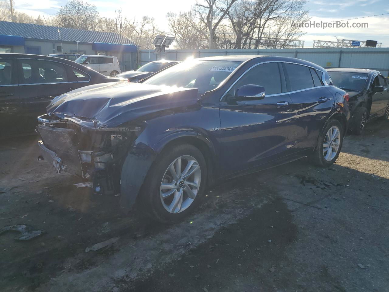 2018 Infiniti Qx30 Base Синий vin: SJKCH5CP5JA053393