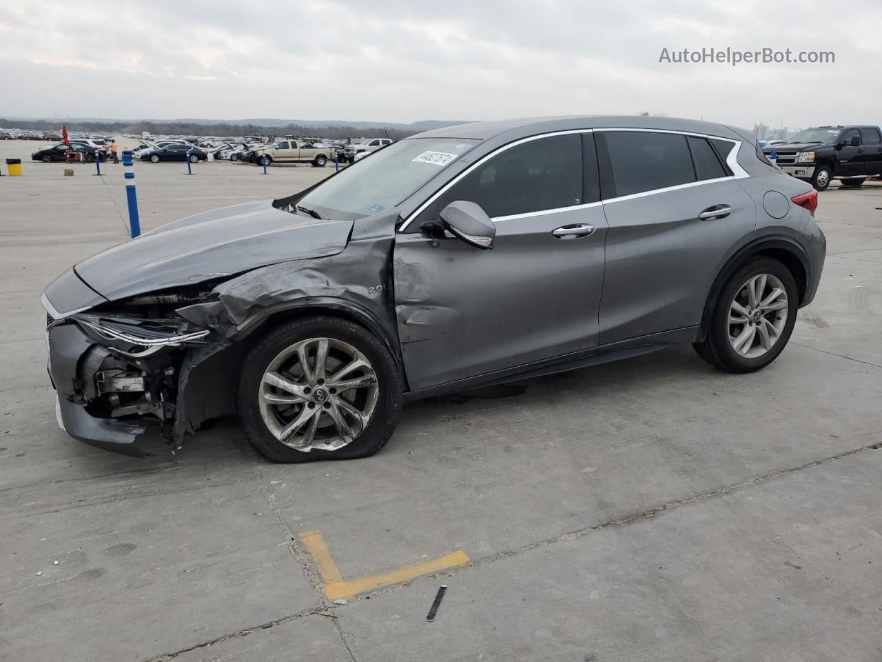 2018 Infiniti Qx30 Base Gray vin: SJKCH5CP5JA054270