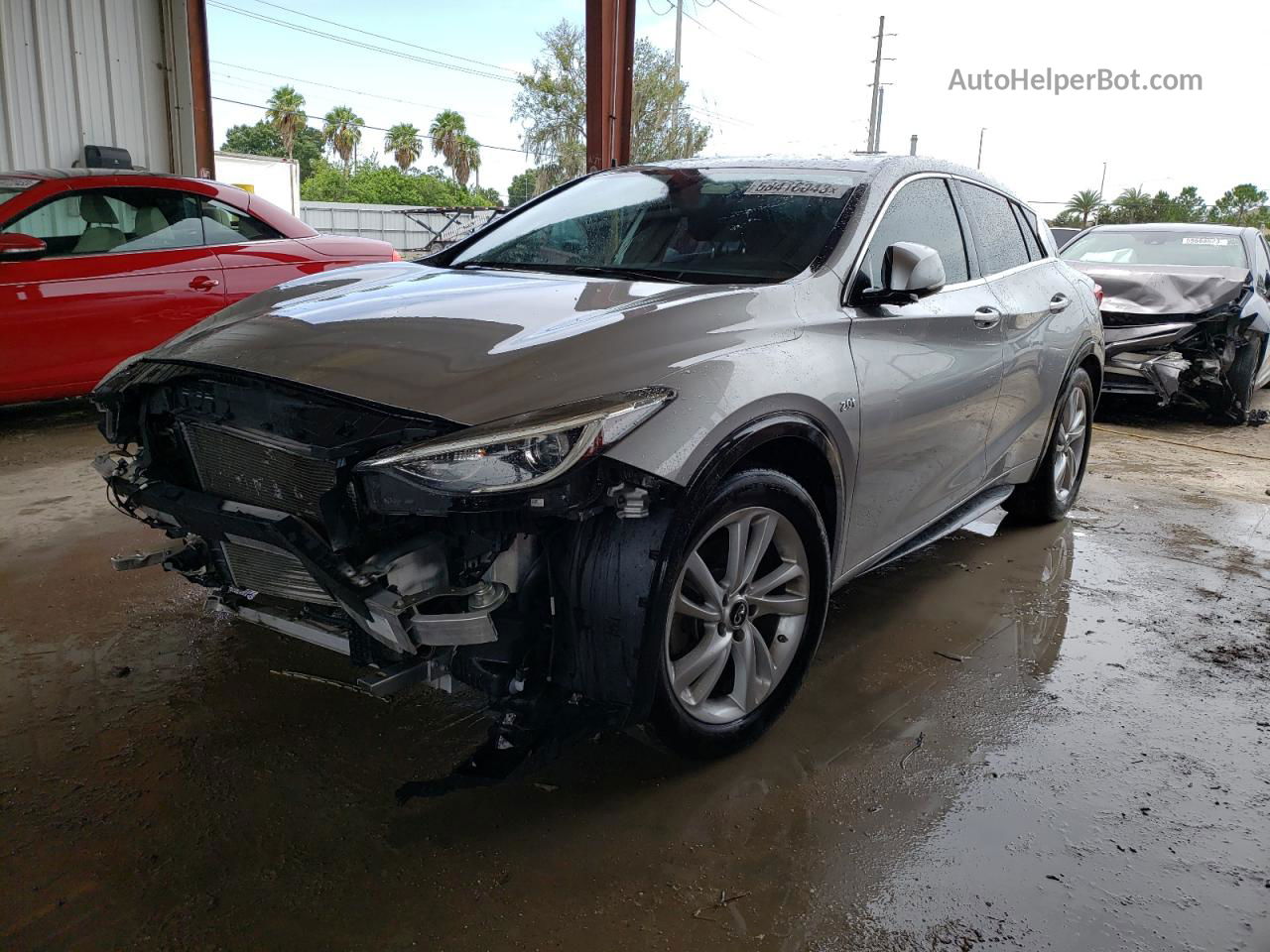 2018 Infiniti Qx30 Base Серебряный vin: SJKCH5CP5JA056908